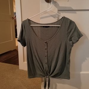 Short sleeve crop top